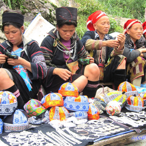 Sapa, Vietnam | Coc Ly Market in Lao Cai Province Sapa, Vietnam | Coc Ly Market in Lao Cai Province